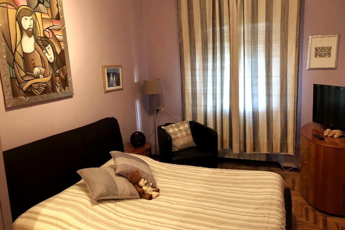 Serra's - Bright Statuto Area Near Center Apartment *